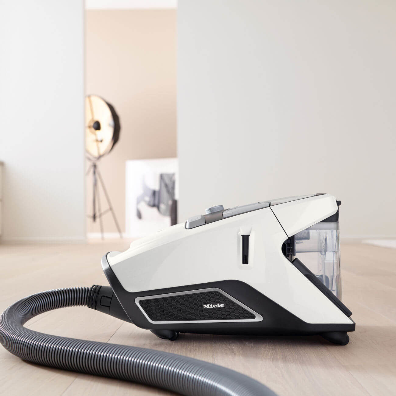 MIELE VACUUM CLEANERS intelligence overview